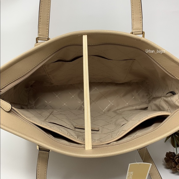 Michael Kors Sady Large Tote - Picture 10 of 10